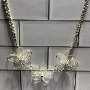 Silver wire flower necklace